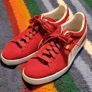PUMA Suede Classic Sneakers - Women's size 10 (men's 8.5)
